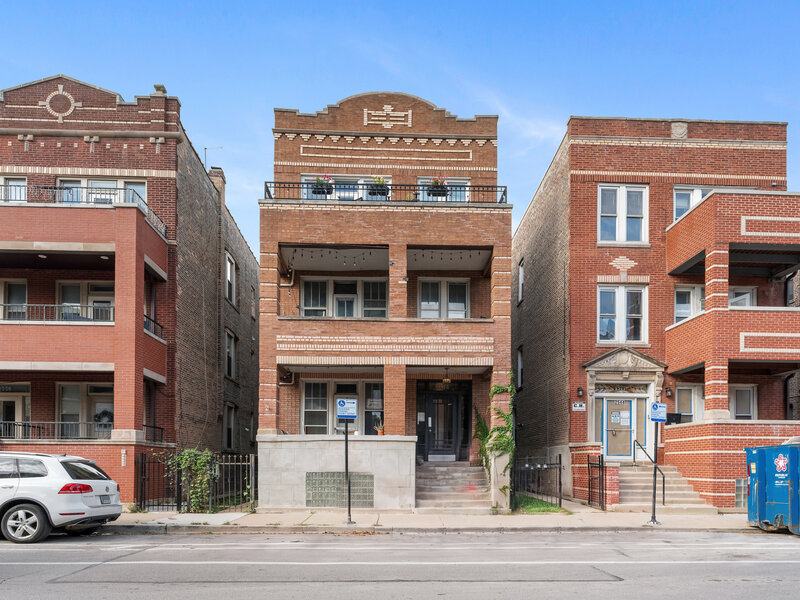 2548 W Augusta Avenue Chicago IL 60622