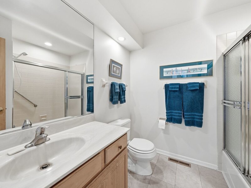 26435 N Ridge Court Mundelein IL 60060
