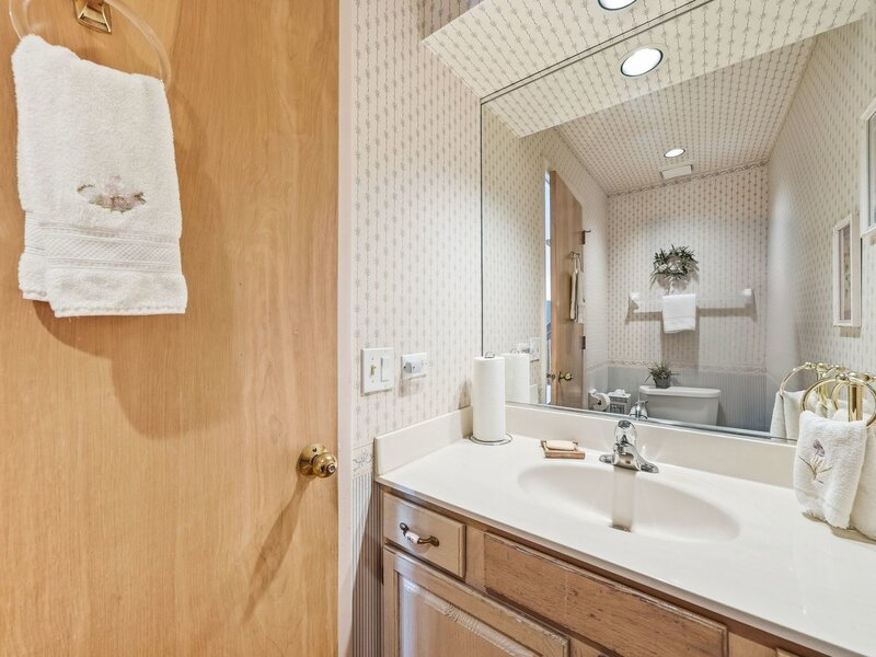 26435 N Ridge Court Mundelein IL 60060