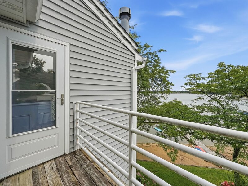 26435 N Ridge Court Mundelein IL 60060