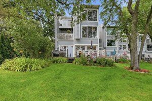 Photo of 26435 N Ridge Court Mundelein IL 60060
