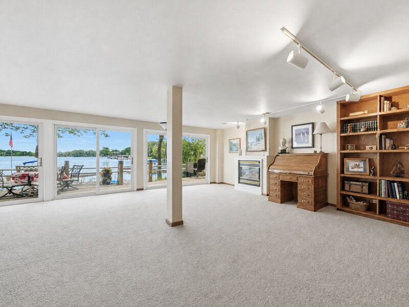 26435 N Ridge Court Mundelein IL 60060