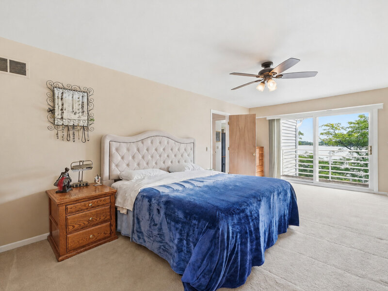 26435 N Ridge Court Mundelein IL 60060