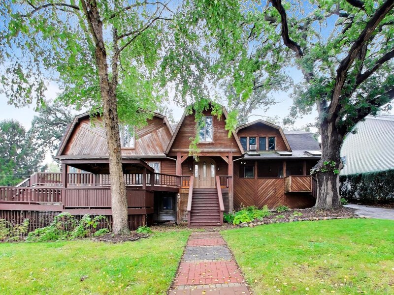 401 N River Road Fox River Grove IL 60021