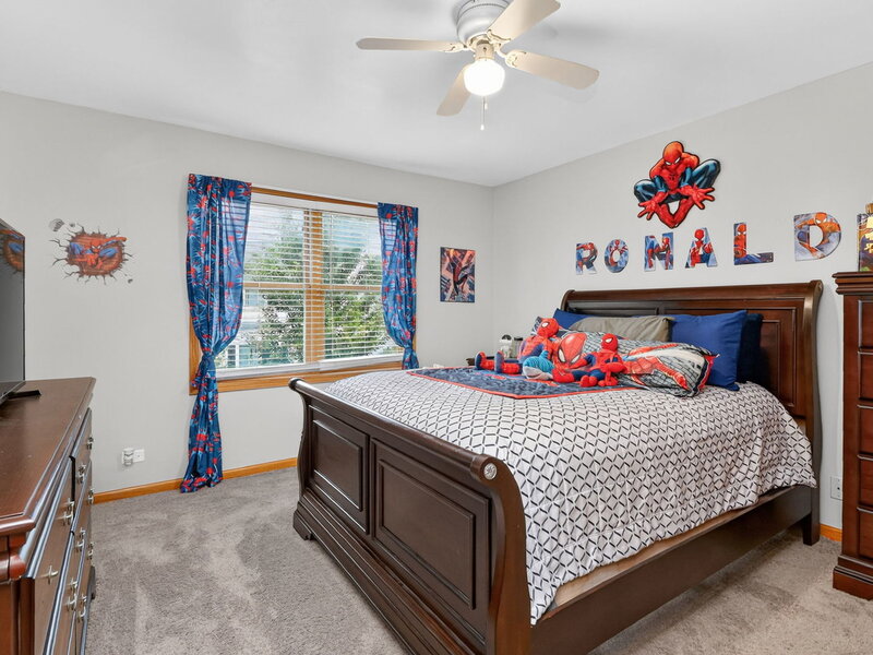 2121 Burnham Court Algonquin IL 60102