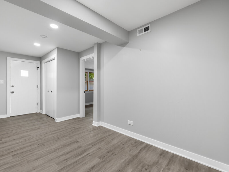 10019 S Tripp Avenue Oak Lawn IL 60453