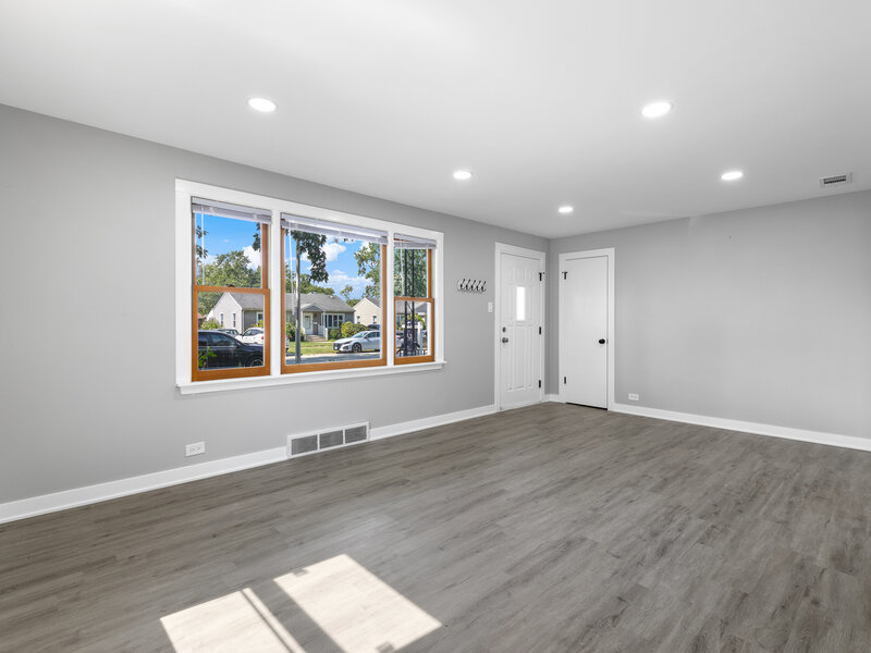 10019 S Tripp Avenue Oak Lawn IL 60453