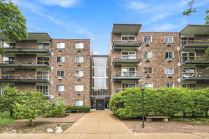 Photo of 250 Ridge Avenue Evanston IL 60202 Unit 4H