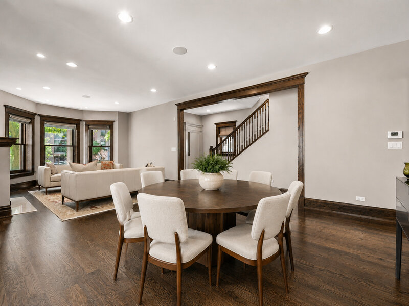 652 W Sheridan Road Chicago IL 60613