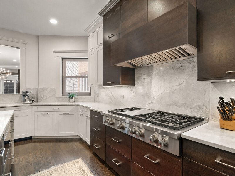 652 W Sheridan Road Chicago IL 60613