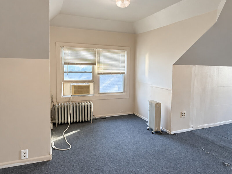 7637 S Eberhart Avenue Chicago IL 60619