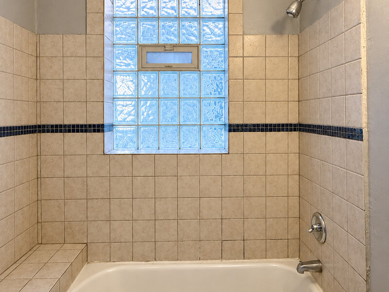 7637 S Eberhart Avenue Chicago IL 60619