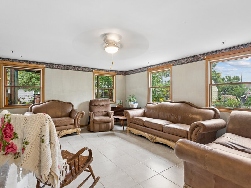 341 Hale Avenue Romeoville IL 60446