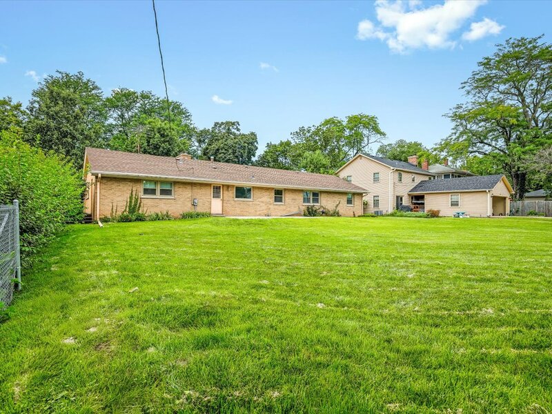 1324 S 3rd Street St. Charles IL 60174