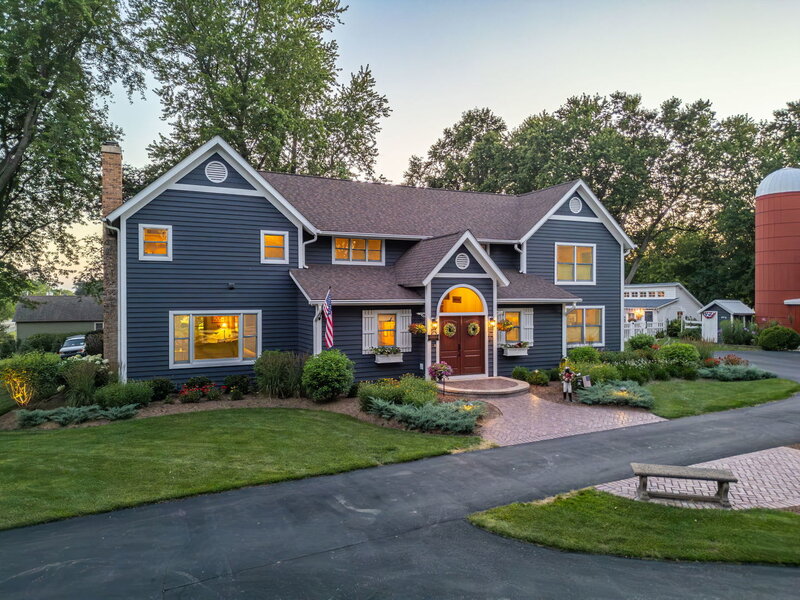 688 W South Street Woodstock IL 60098