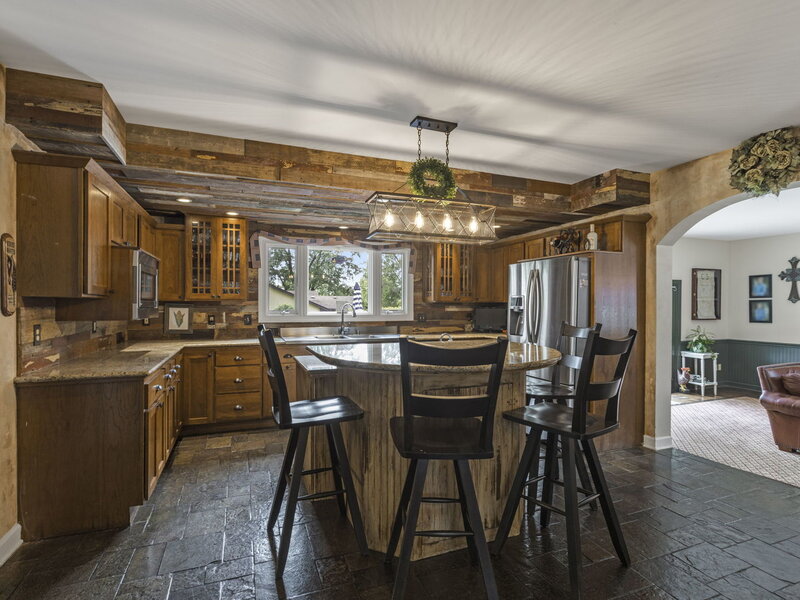 688 W South Street Woodstock IL 60098