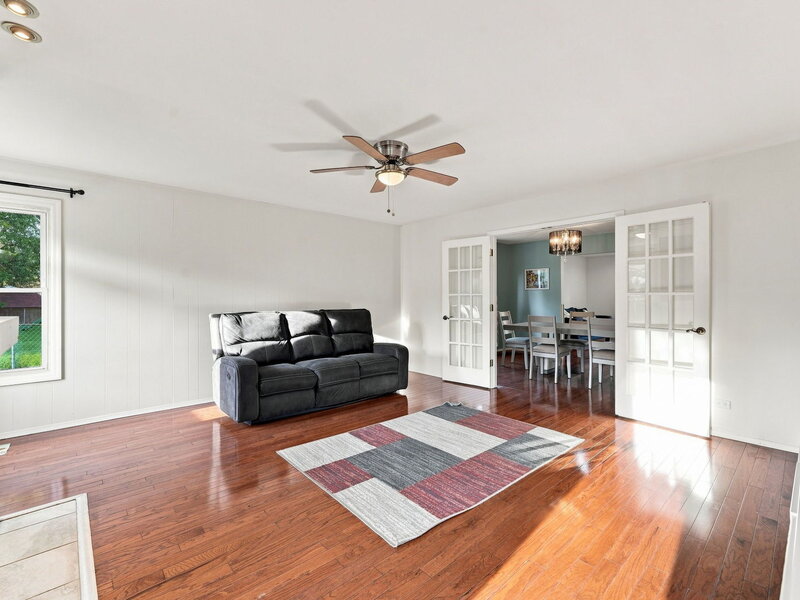 316 Plymouth Lane Bloomingdale IL 60108
