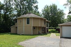 Photo of 1055 W Palatine Road Palatine IL 60067