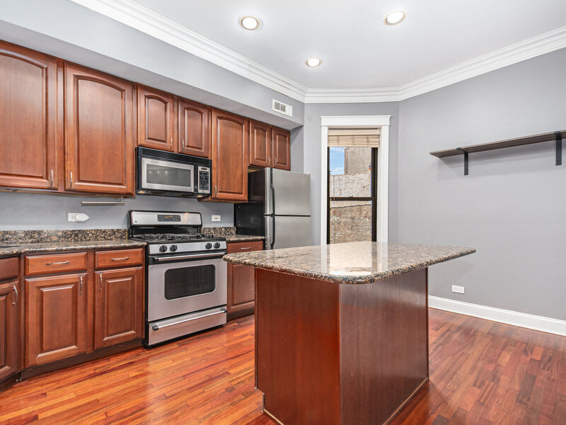 747 N Sedgwick Street Chicago IL 60654