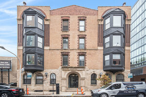 Photo of 747 N Sedgwick Street Chicago IL 60654 Unit 4RS