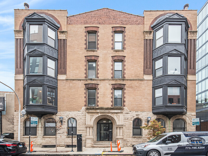 747 N Sedgwick Street Chicago IL 60654