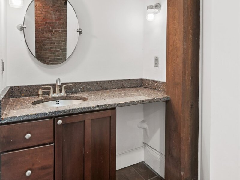 1117 W Fry Street Chicago IL 60642
