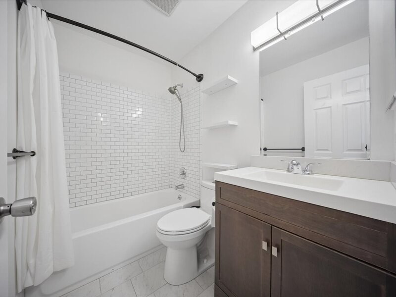 1452 Chelsea Lane Naperville IL 60565