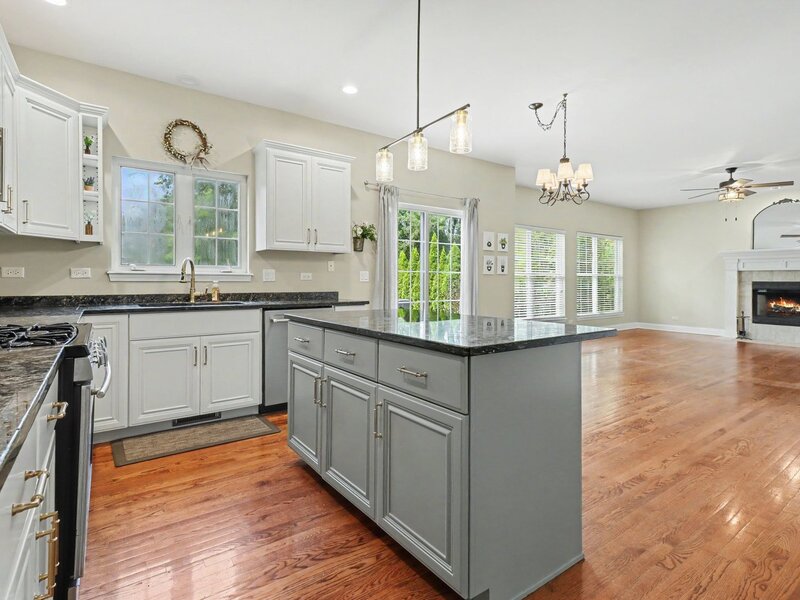 911 E Butterfield Circle Shorewood IL 60404