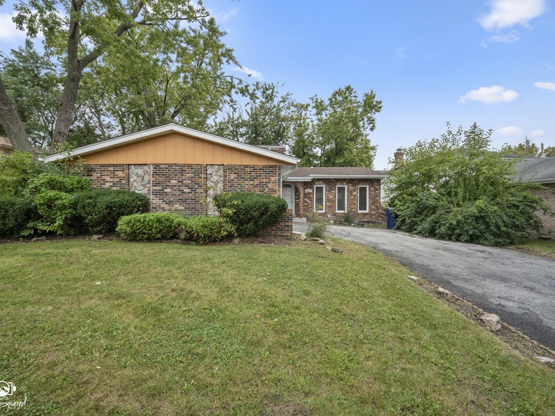 4329 Applewood Lane Matteson IL 60443