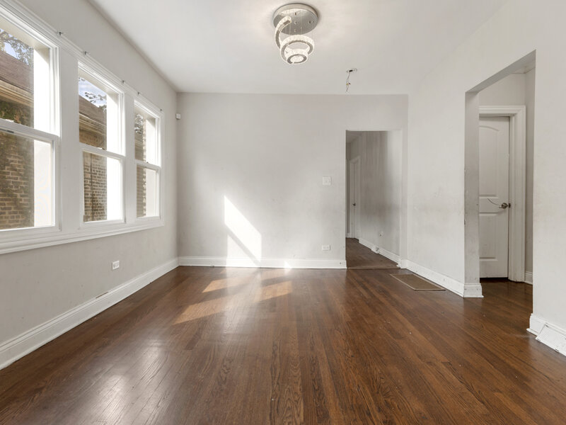 9132 S Blackstone Avenue Chicago IL 60619