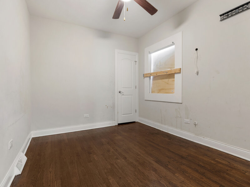 9132 S Blackstone Avenue Chicago IL 60619