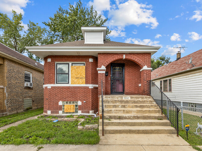 9132 S Blackstone Avenue Chicago IL 60619