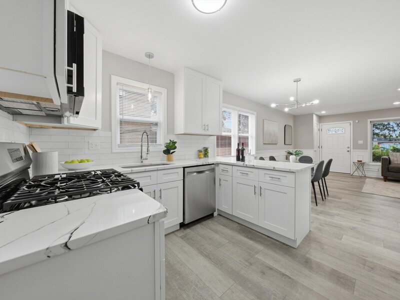 8231 S Wentworth Avenue Chicago IL 60620