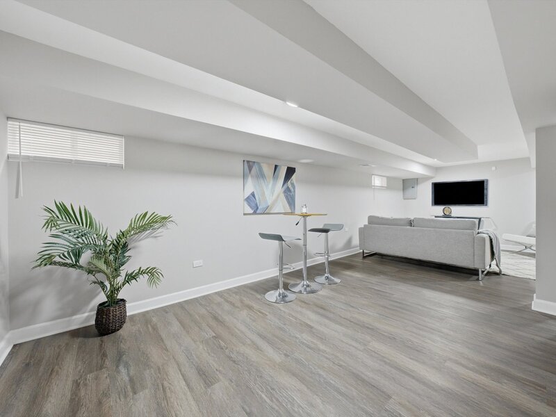 8231 S Wentworth Avenue Chicago IL 60620