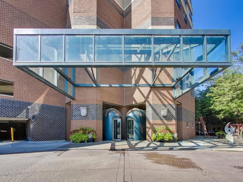 3660 N Lake Shore Drive Chicago IL 60613