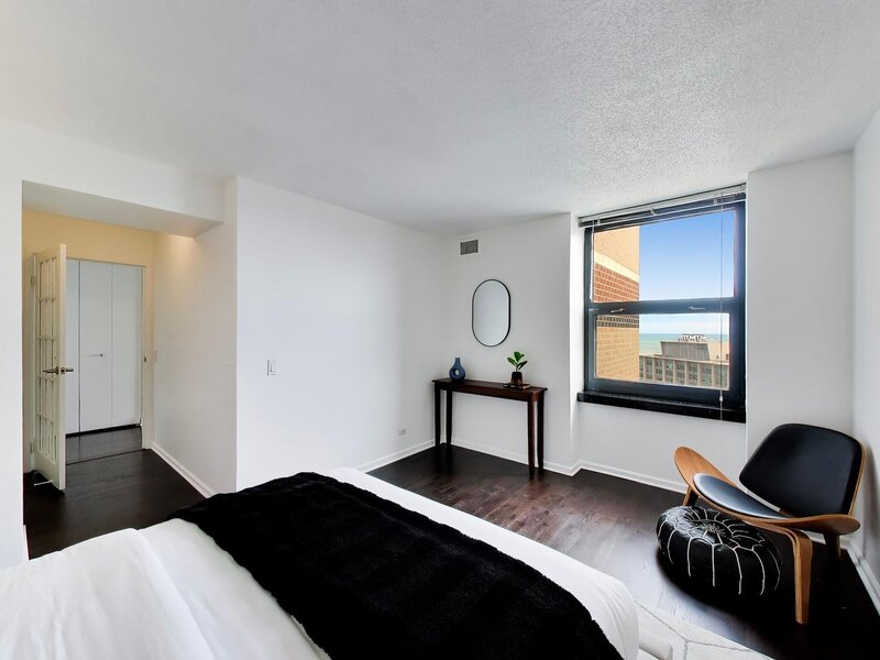 3660 N Lake Shore Drive Chicago IL 60613