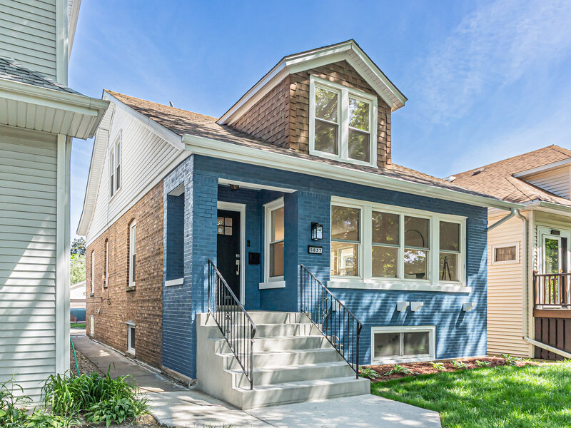 5837 N Marmora Avenue Chicago IL 60646