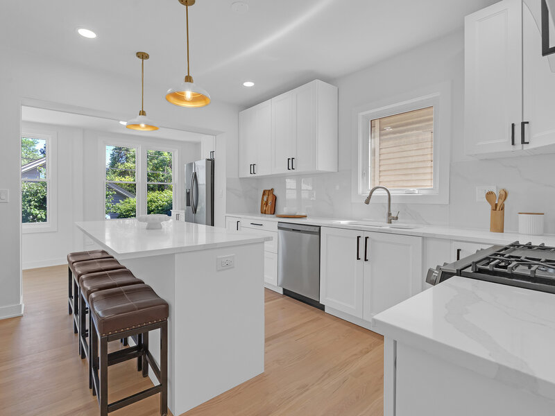 5837 N Marmora Avenue Chicago IL 60646