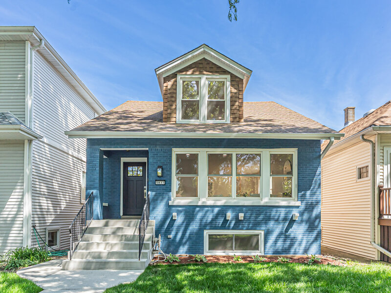 5837 N Marmora Avenue Chicago IL 60646