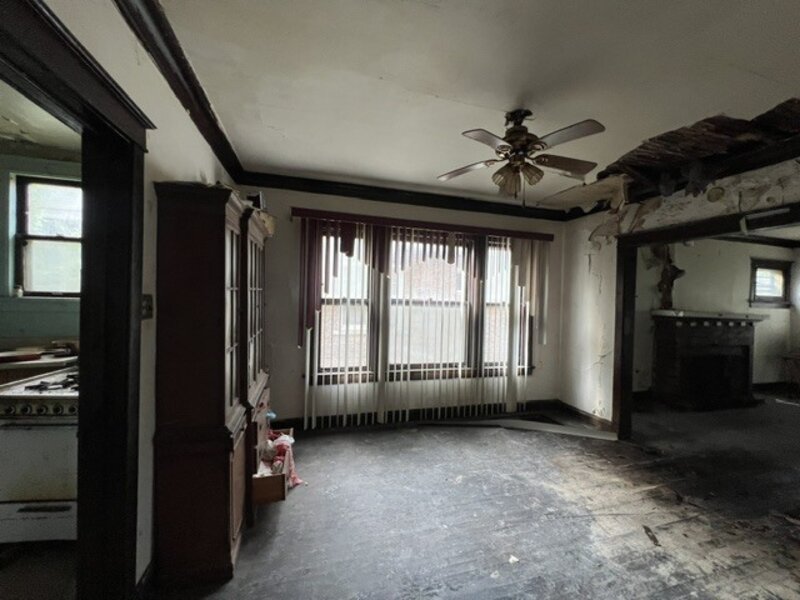8253 S Kimbark Avenue Chicago IL 60619