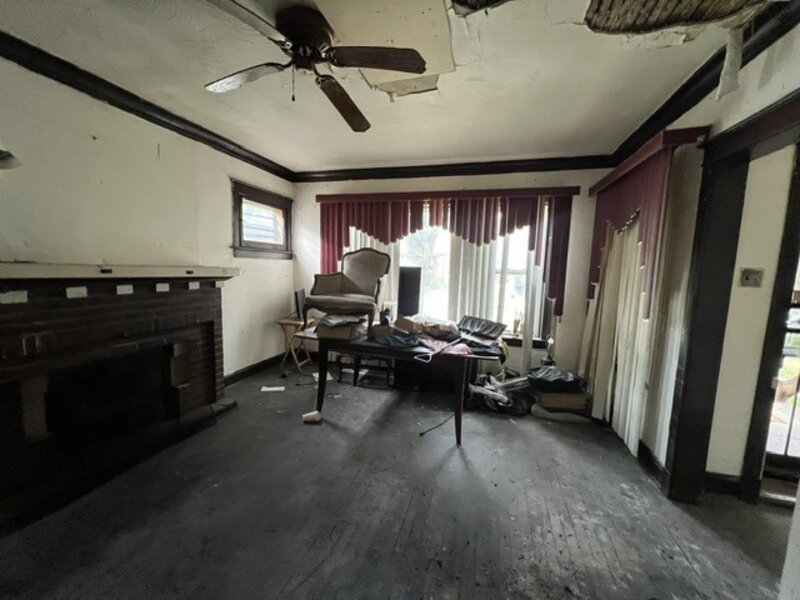 8253 S Kimbark Avenue Chicago IL 60619