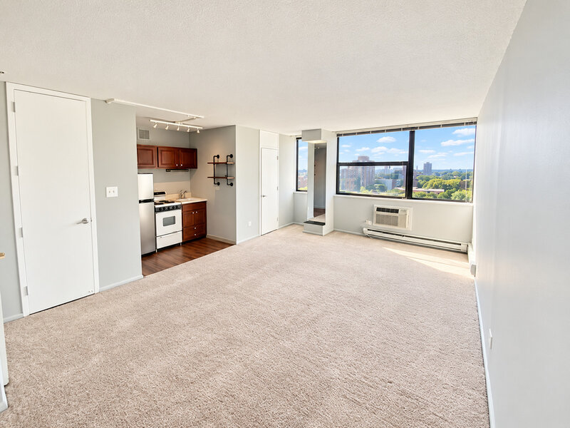 3110 N Sheridan Road Chicago IL 60657
