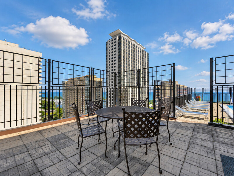 3110 N Sheridan Road Chicago IL 60657