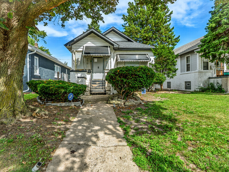 616 W 111th Street Chicago IL 60628