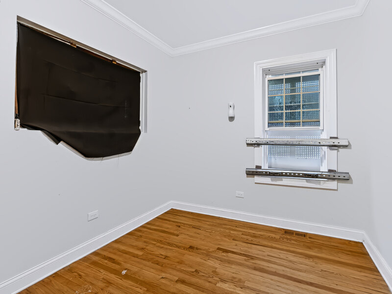 616 W 111th Street Chicago IL 60628