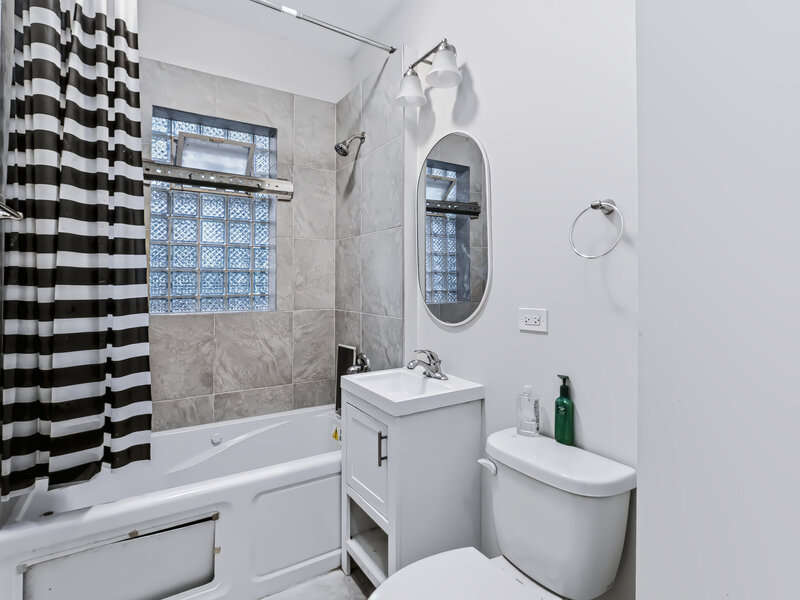 616 W 111th Street Chicago IL 60628