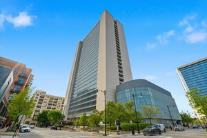 Photo of 500 W Superior Street Chicago IL 60654 Unit 1010