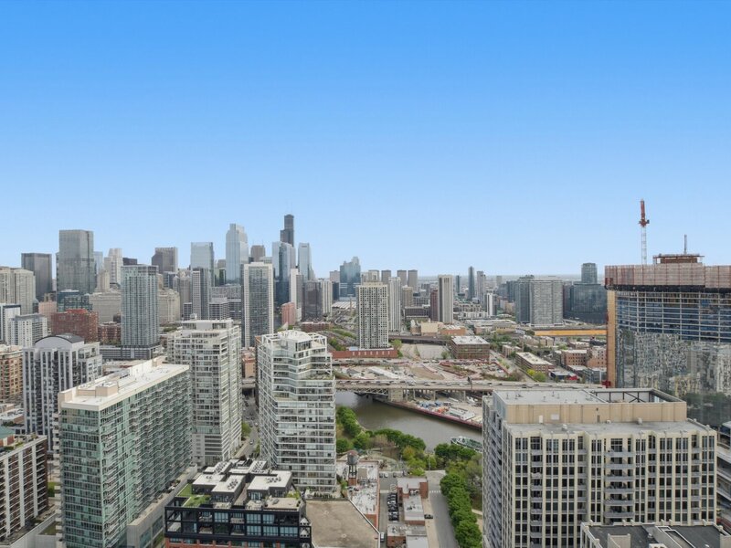 500 W Superior Street Chicago IL 60654