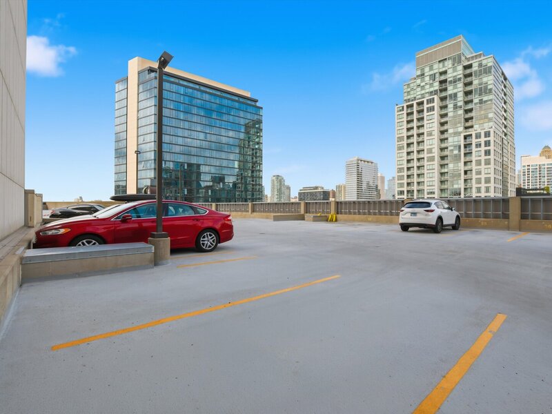 500 W Superior Street Chicago IL 60654