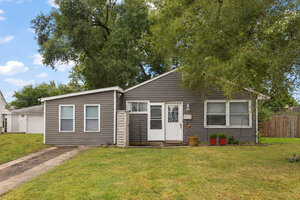 Photo of 1914 Innercircle Drive Crest Hill IL 60403